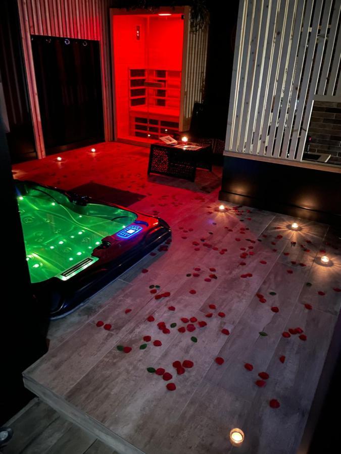 La Suite Grenoble Spa Jacuzzi Et Sauna Privatif Екстер'єр фото