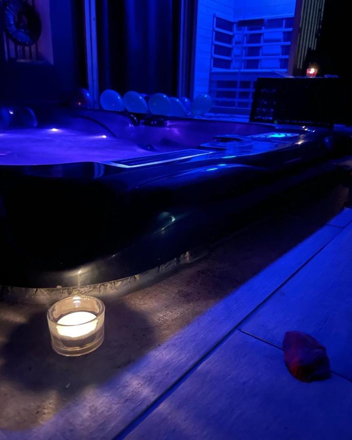 La Suite Grenoble Spa Jacuzzi Et Sauna Privatif Екстер'єр фото