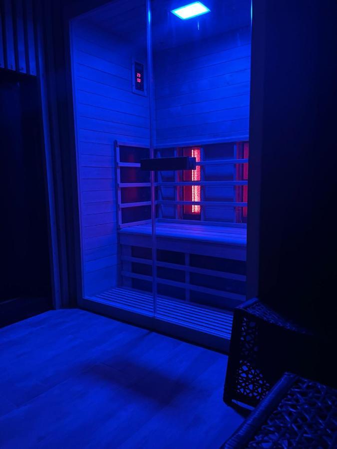 La Suite Grenoble Spa Jacuzzi Et Sauna Privatif Екстер'єр фото