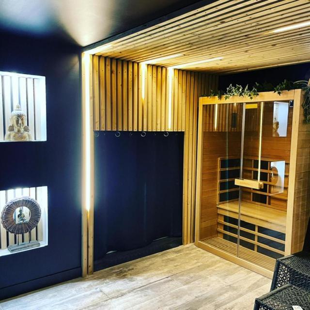 La Suite Grenoble Spa Jacuzzi Et Sauna Privatif Екстер'єр фото