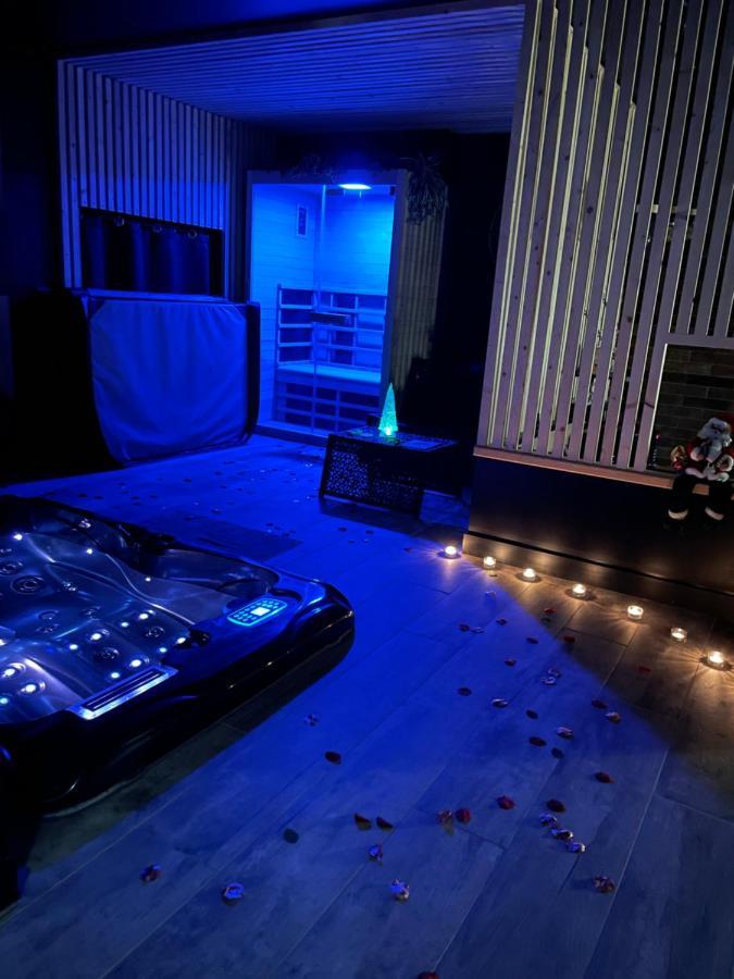 La Suite Grenoble Spa Jacuzzi Et Sauna Privatif Екстер'єр фото