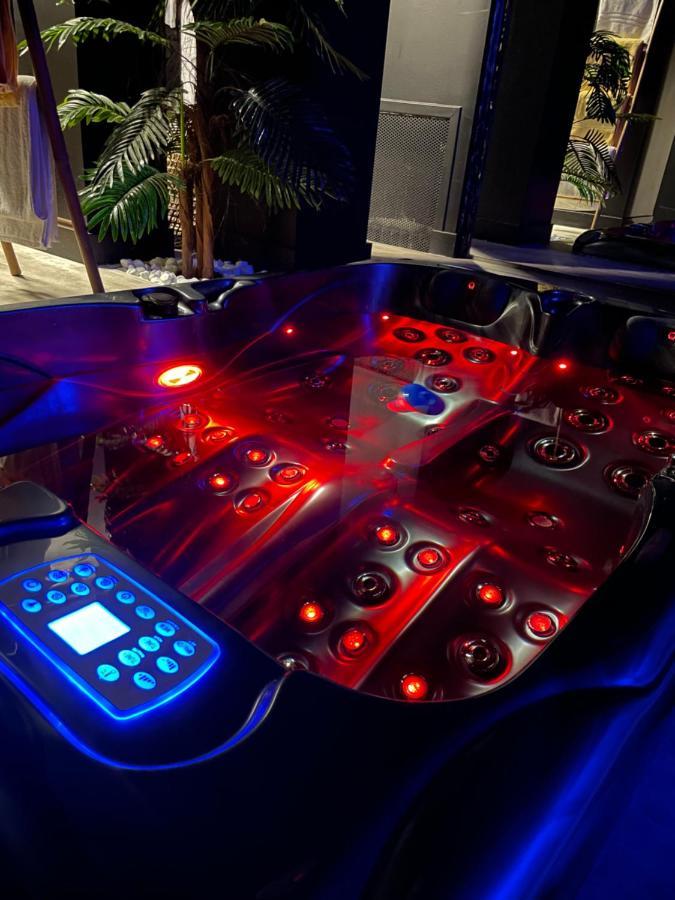 La Suite Grenoble Spa Jacuzzi Et Sauna Privatif Екстер'єр фото